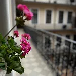 Music Designed Apartmant Westend Daire *