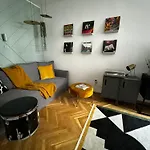 Music Designed Apartmant Westend *