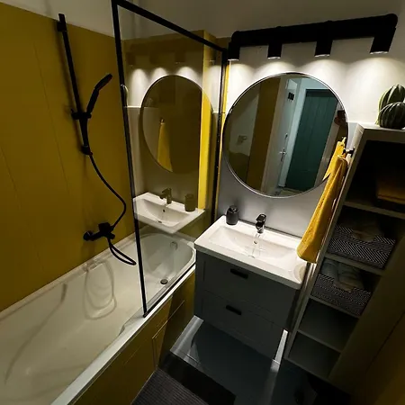 Music Designed Apartmant Westend Apartment