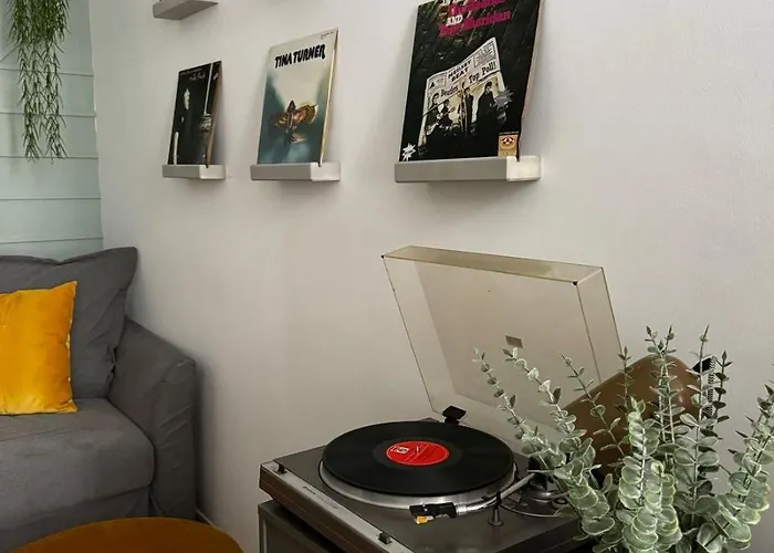 Music Designed Apartmant Westend *